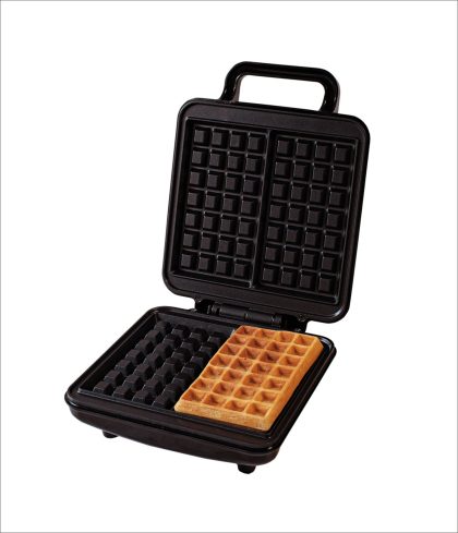 Swan Retro Belgian Waffle Maker - Black